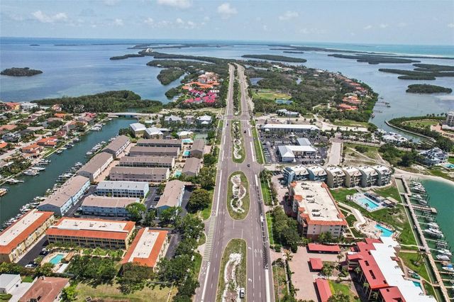 1061 PINELLAS BAYWAY S, St Petersburg, FL 33715