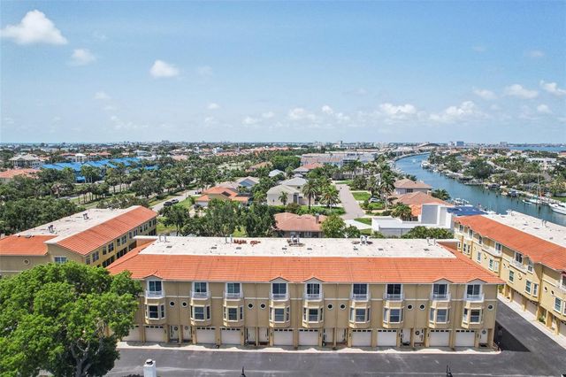 1061 PINELLAS BAYWAY S, St Petersburg, FL 33715