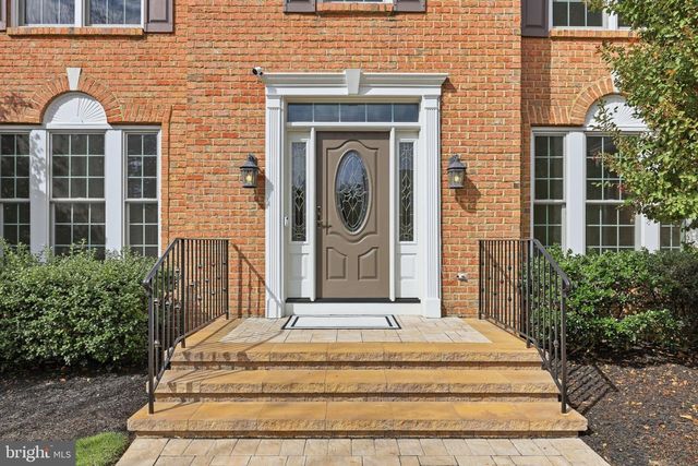 702 WILLINGTON SQUARE WAY, Newark, DE 19711