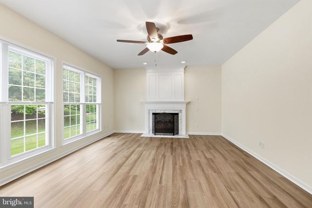 702 WILLINGTON SQUARE WAY, Newark, DE 19711