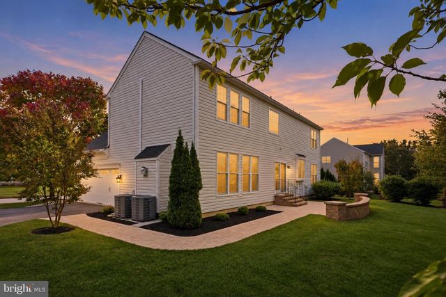 702 WILLINGTON SQUARE WAY, Newark, DE 19711