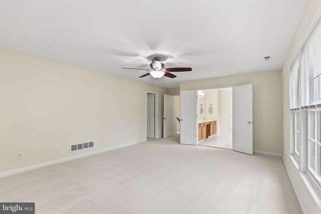 702 WILLINGTON SQUARE WAY, Newark, DE 19711