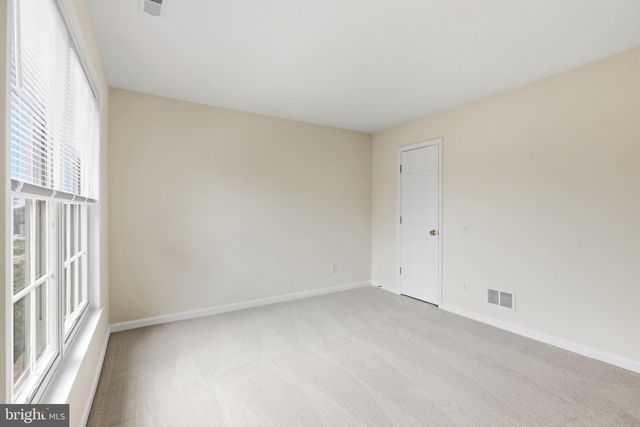 702 WILLINGTON SQUARE WAY, Newark, DE 19711
