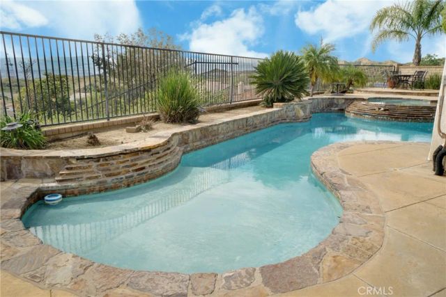 24306 Via La Casa, Valencia, CA 91354