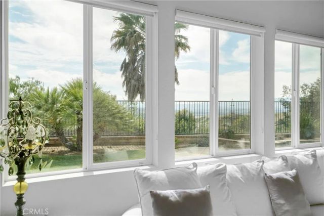 24306 Via La Casa, Valencia, CA 91354