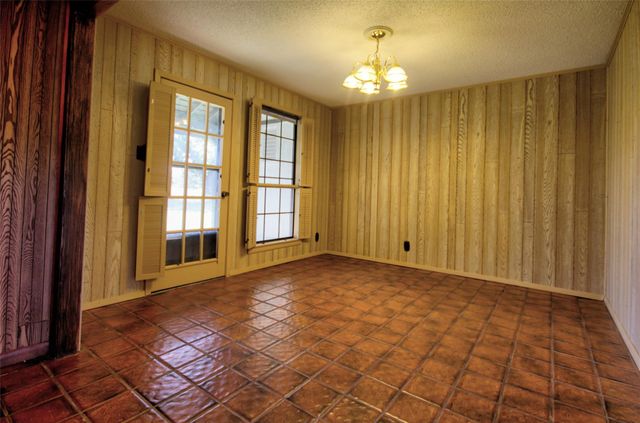 132 Offer LN, Llano, TX 78643