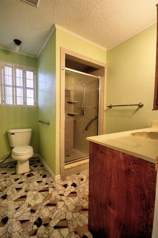 132 Offer LN, Llano, TX 78643