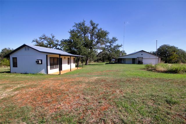 132 Offer LN, Llano, TX 78643