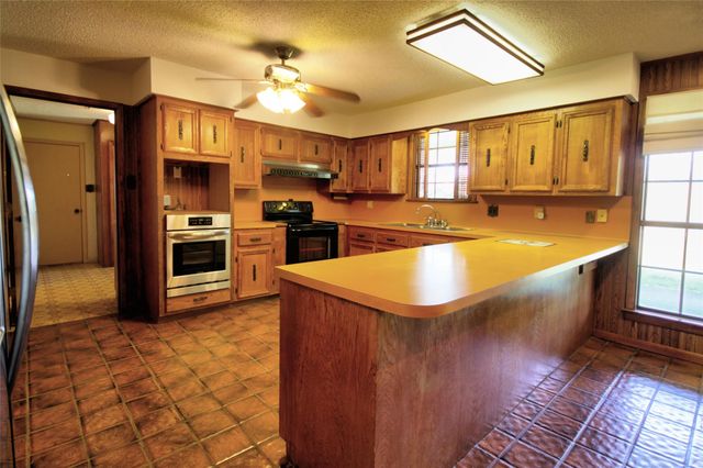 132 Offer LN, Llano, TX 78643