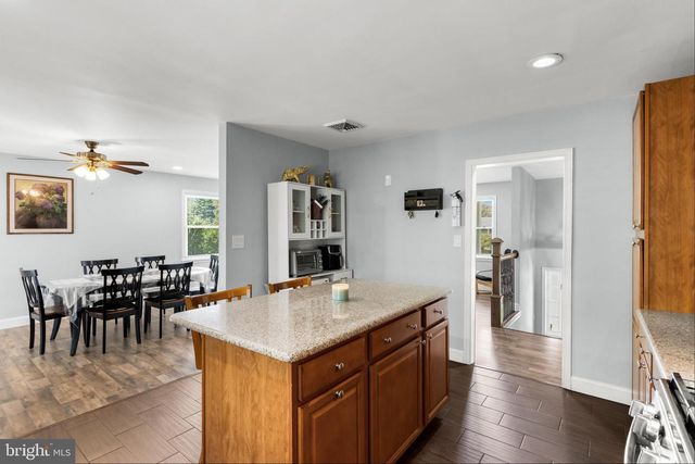20 MEADOW RD, Pennsville, NJ 08070