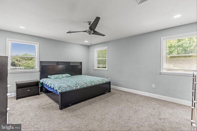 20 MEADOW RD, Pennsville, NJ 08070