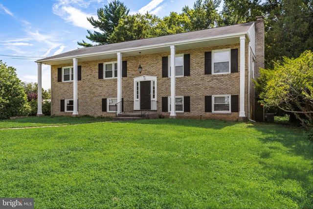 20 MEADOW RD, Pennsville, NJ 08070