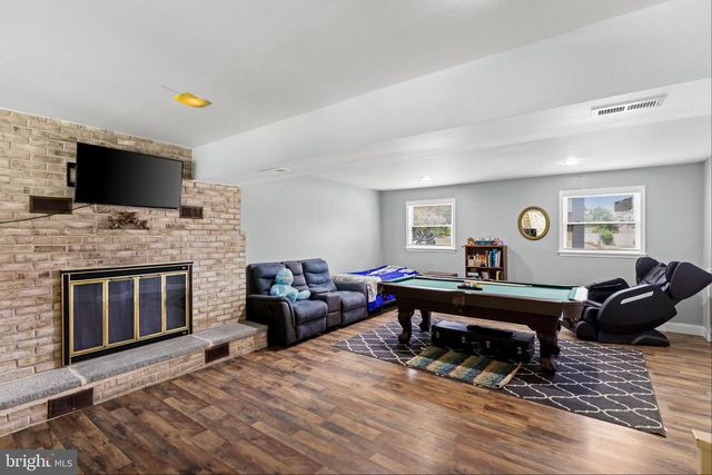 20 MEADOW RD, Pennsville, NJ 08070