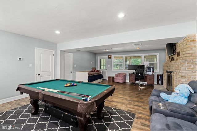 20 MEADOW RD, Pennsville, NJ 08070