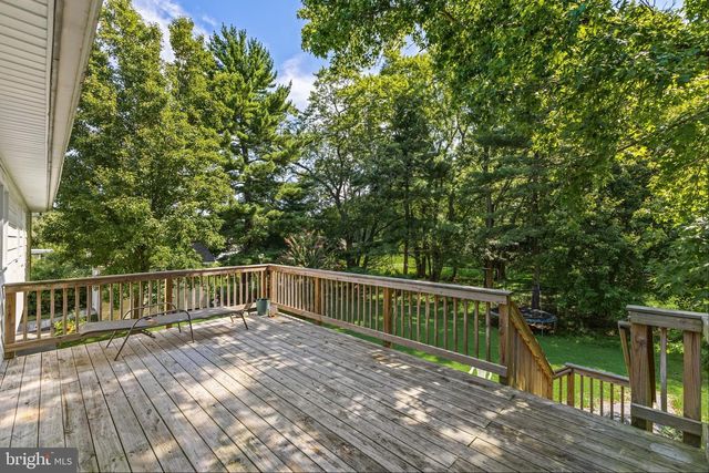20 MEADOW RD, Pennsville, NJ 08070