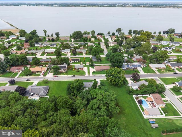 20 MEADOW RD, Pennsville, NJ 08070