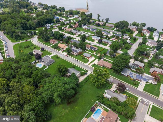 20 MEADOW RD, Pennsville, NJ 08070