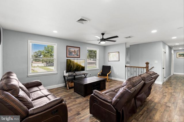 20 MEADOW RD, Pennsville, NJ 08070