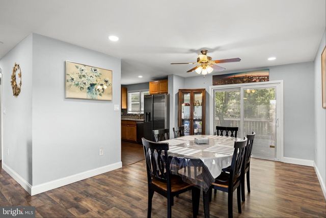 20 MEADOW RD, Pennsville, NJ 08070