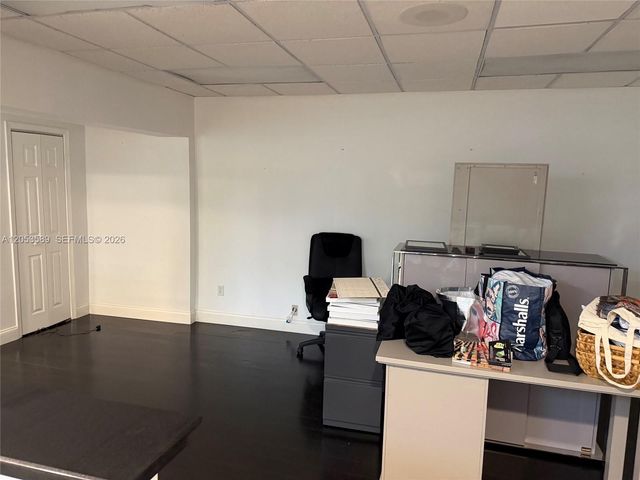 4627 Ponce De Leon Boulevard, Coral Gables, FL 33146