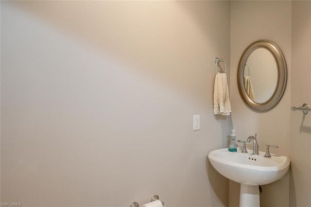 6081 Silver King BLVD 203, Cape Coral, FL 33914