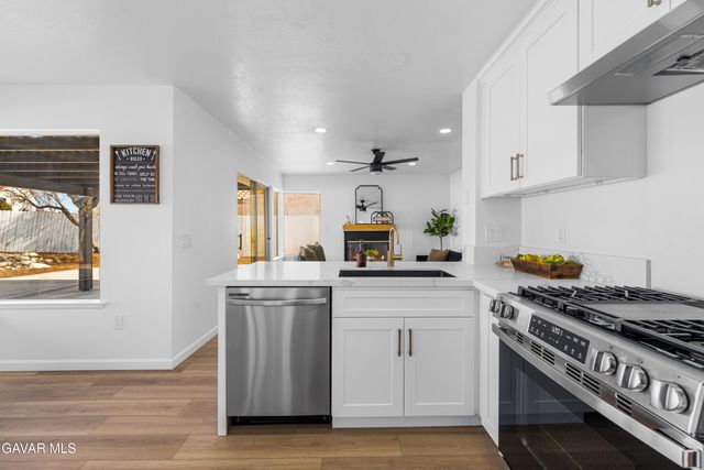 5139 Saint Laurent Place, Palmdale, CA 93552