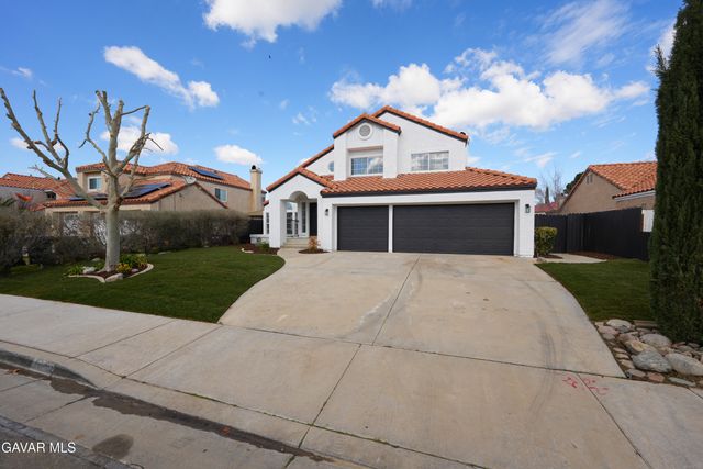 5139 Saint Laurent Place, Palmdale, CA 93552