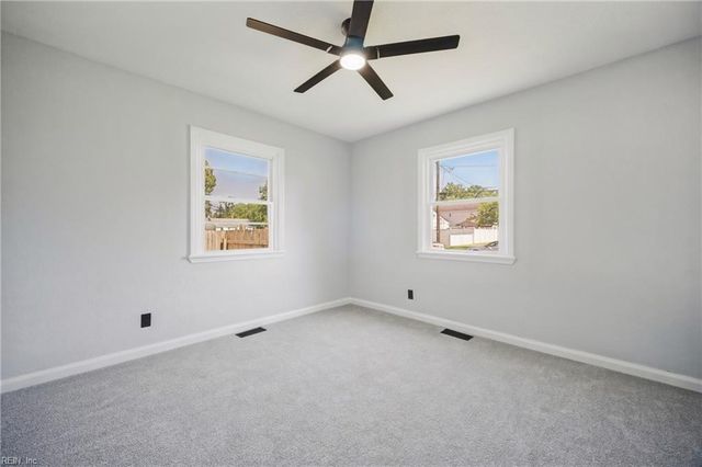 218 Castlewood RD, Portsmouth, VA 23702