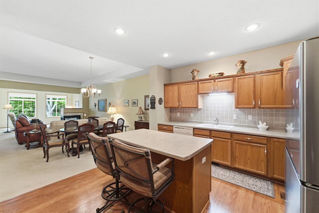2641 Boulder Way, Burnsville, MN 55337