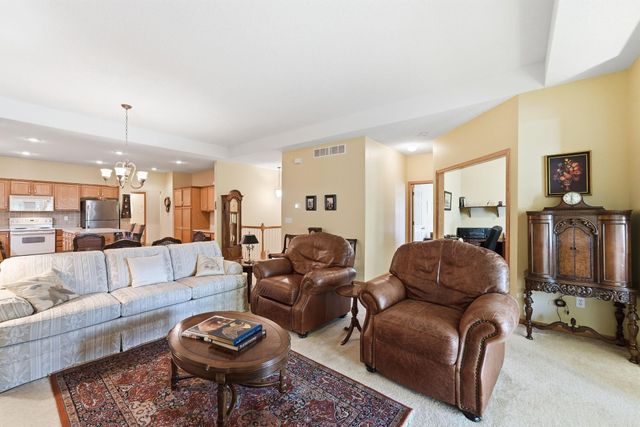 2641 Boulder Way, Burnsville, MN 55337