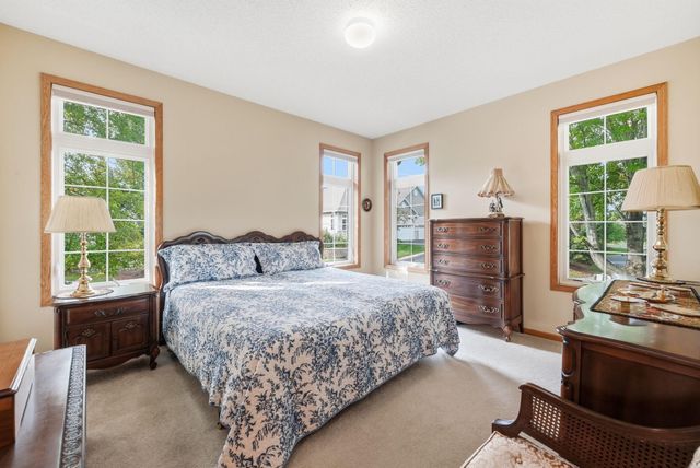 2641 Boulder Way, Burnsville, MN 55337