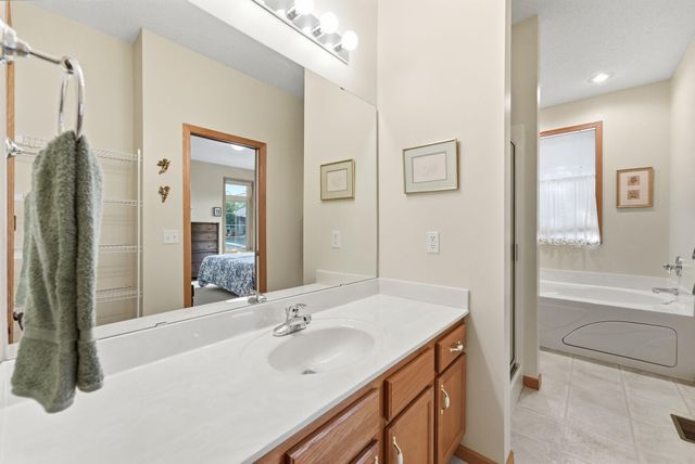 2641 Boulder Way, Burnsville, MN 55337
