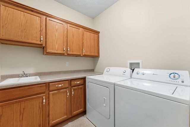2641 Boulder Way, Burnsville, MN 55337