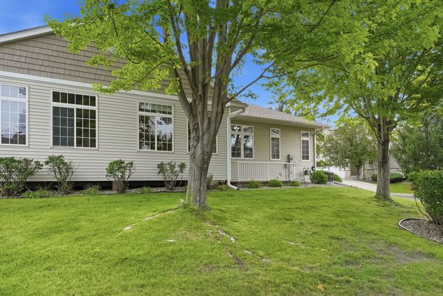 2641 Boulder Way, Burnsville, MN 55337
