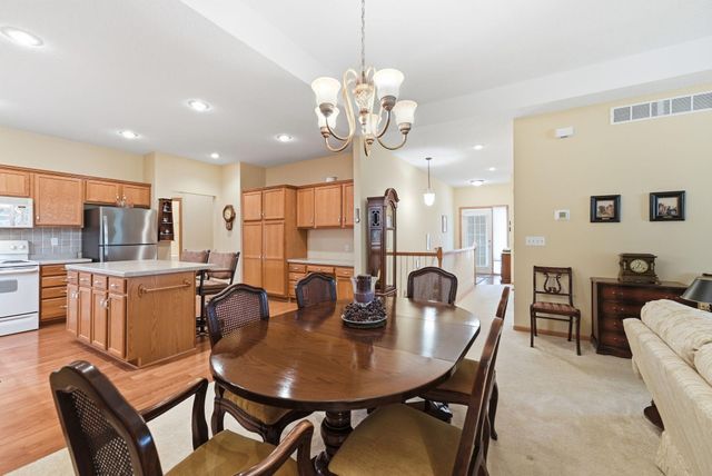 2641 Boulder Way, Burnsville, MN 55337
