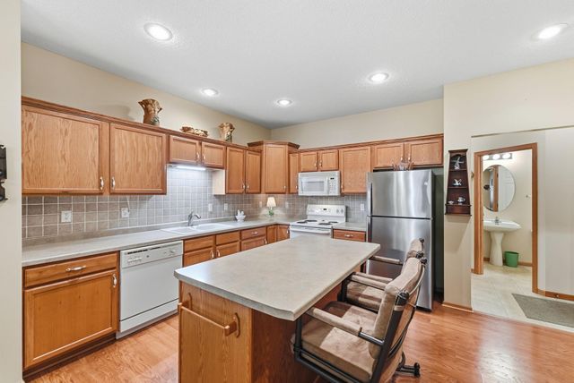 2641 Boulder Way, Burnsville, MN 55337