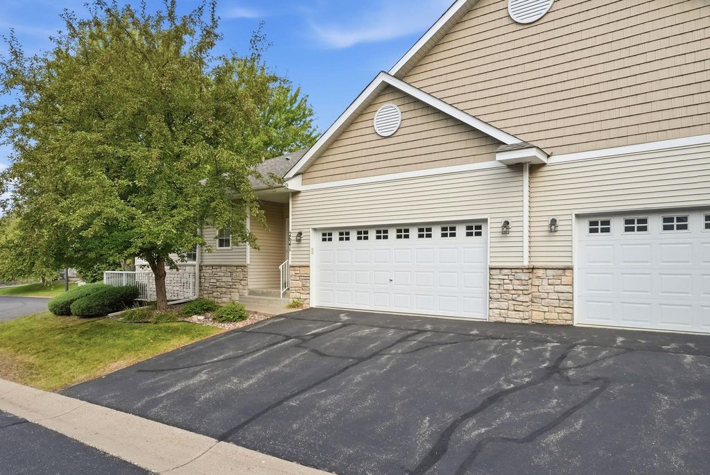 2641 Boulder Way, Burnsville, MN 55337 — photo 2
