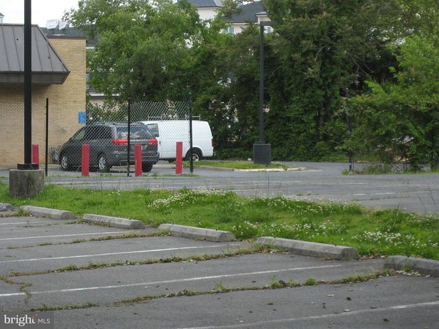 6341 S KINGS HWY S, Alexandria, VA 22306