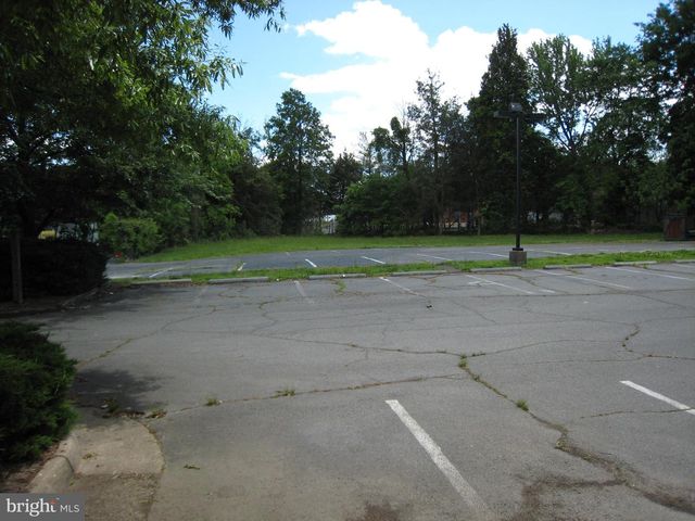 6341 S KINGS HWY S, Alexandria, VA 22306