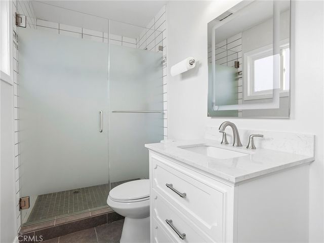 13424 Dyer Street, Sylmar, CA 91342