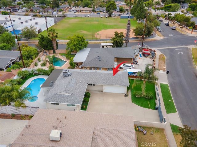 13424 Dyer Street, Sylmar, CA 91342