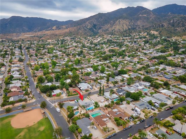 13424 Dyer Street, Sylmar, CA 91342