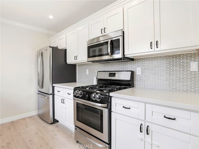 13424 Dyer Street, Sylmar, CA 91342