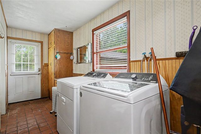 5862 W Wenger Road, Clayton, OH 45315