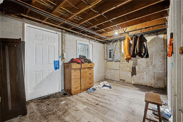 5862 W Wenger Road, Clayton, OH 45315