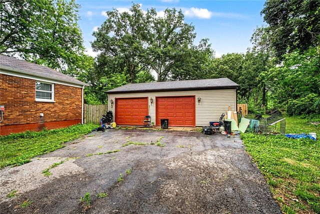 5862 W Wenger Road, Clayton, OH 45315