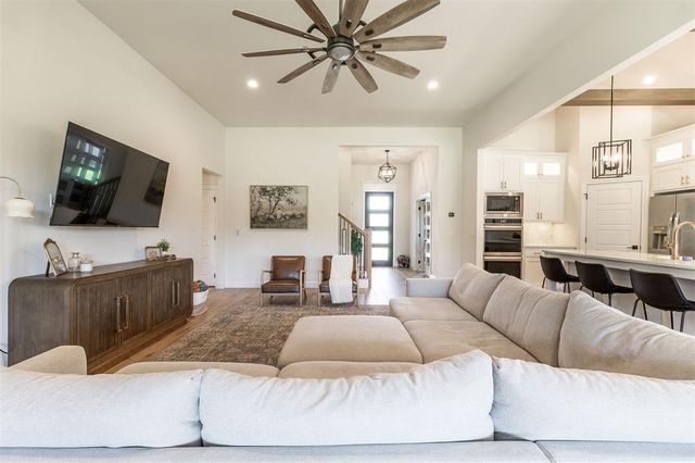 13791 Brook Crossing, Edmond, OK 73025