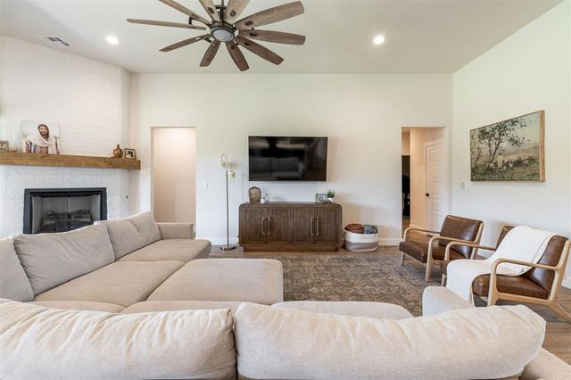 13791 Brook Crossing, Edmond, OK 73025