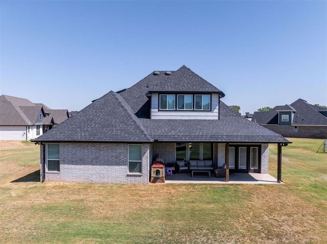 13791 Brook Crossing, Edmond, OK 73025