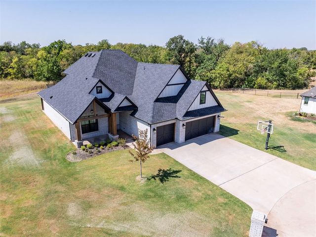13791 Brook Crossing, Edmond, OK 73025